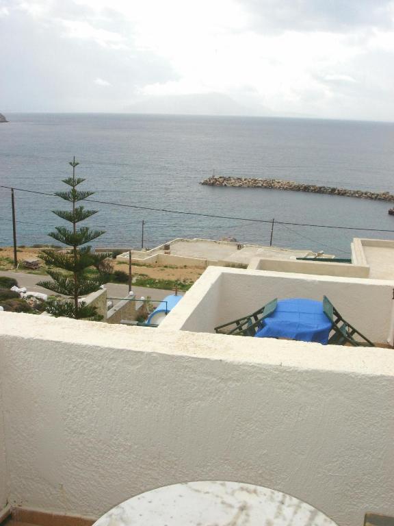 View Foiníkion